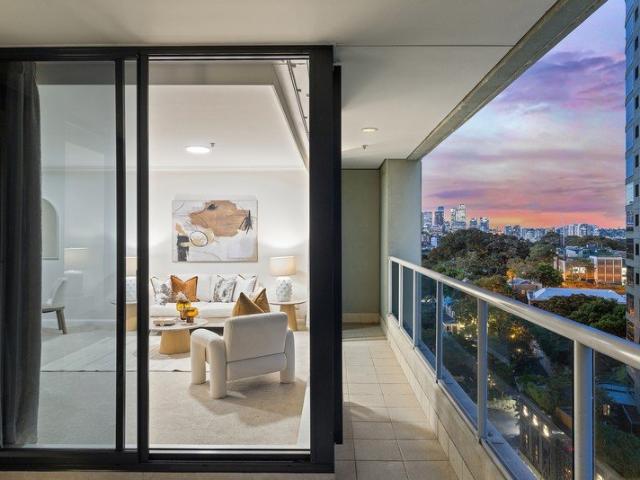 Elevated City Living In The Prestigious Stamford On Kent