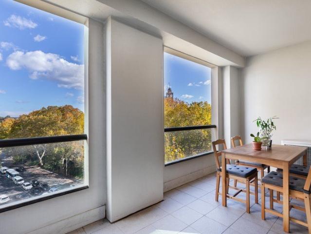 Elevated City Studio W/ Winter Garden In Landmark Excelsior