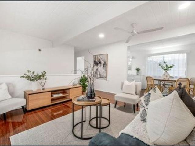 Elevated Comfort with Extra Living Below – Rent This Condon Gem Today!