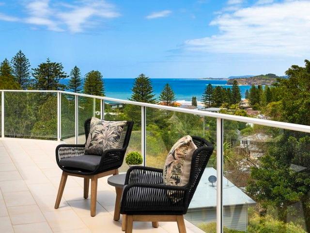 Elevated Coastal Family Living With Pool, Granny Flat & Ocean Outlooks