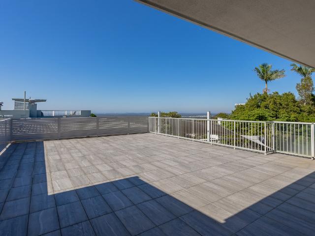 Elevated Coastal Luxury with Panoramic Ocean Views
