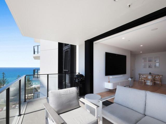 Elevated Coastal Living with North East Aspect
