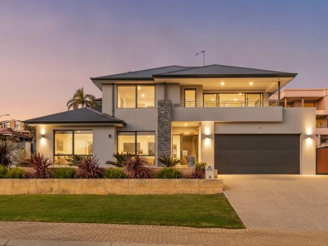 Elevated Coastal Living With Views