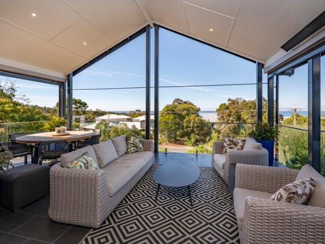 Elevated Coastal Living in Old Dunsborough