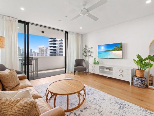 Elevated Coastal Retreat: Prime North Facing with City, Ocean & Hinterland Views