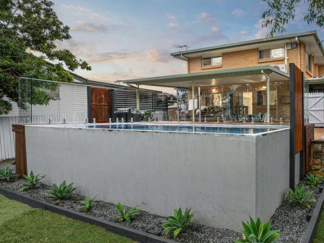 Elevated Corner Block Entertainer and Dual Living Flexibility in the Mansfield State High Catchment
