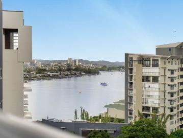 Rarely Available Corner Floor plan with Elevated River and Hamilton Hill Outlooks