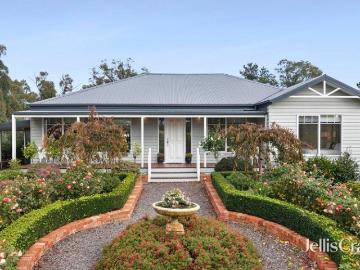 Elevated country elegance with sweeping views & exceptional lifestyle appeal