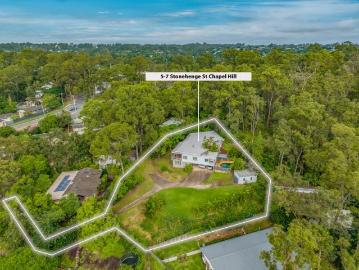 Elevated Cul de Sac Estate: Massive 2,200sqm+ Landholding with Views