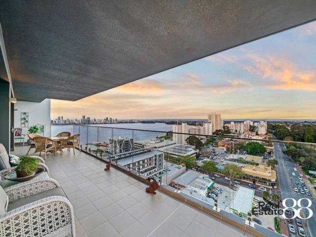 Elevated Elegance With Panoramic Swan River Vistas!