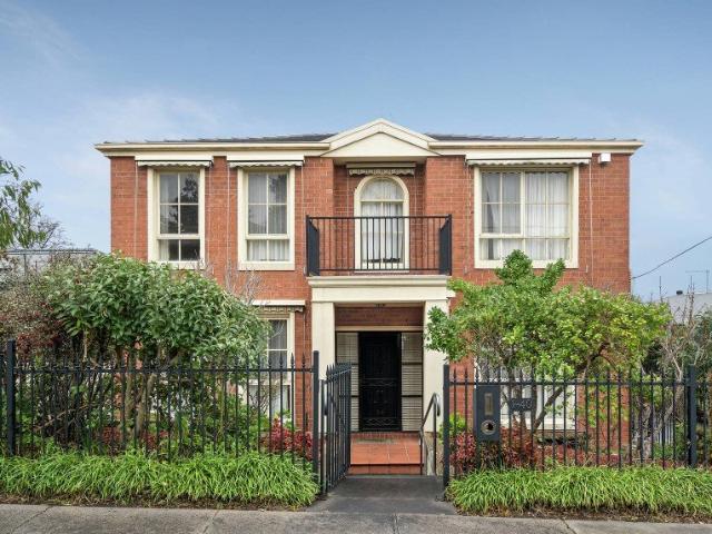 ELEVATED ELEGANCE FOR FAMILY LIVING