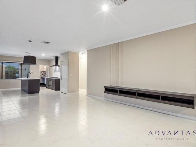 Elevated Elegance: Luxurious Living with Scenic Views and Modern Comforts