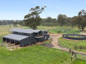 Elevated Equestrian Lifestyle Property