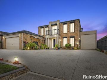 Melton West, Victoria - Parking, Equipped kitchen