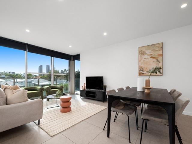 Elevated Executive Living with City Glimpses vacant and ready to move in
