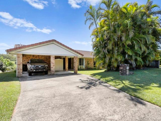Elevated family home in sought after location…