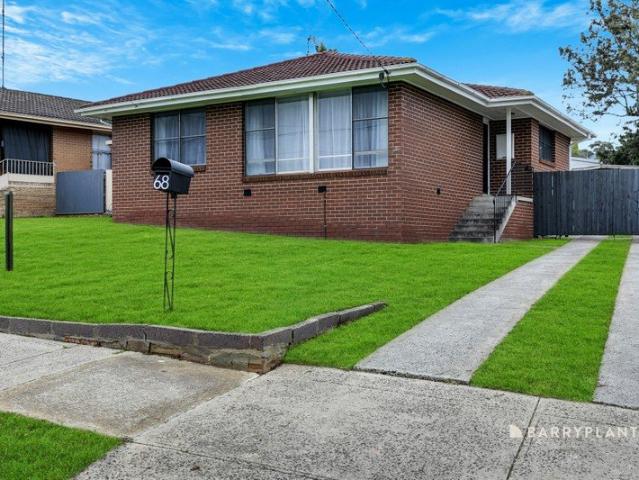 Elevated Family Home on a Generous 578m² Approx. in a Prime Valley Precinct