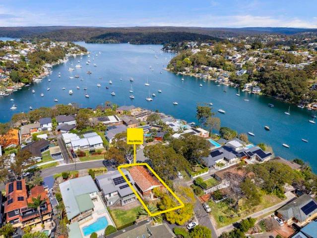 Elevated Family Haven Featuring Views Overlooking Port Hacking