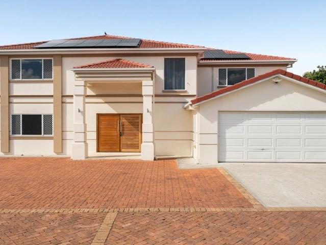 Elevated Family Living on 700m2  In One of Sunnybank Hills' Finest Pockets