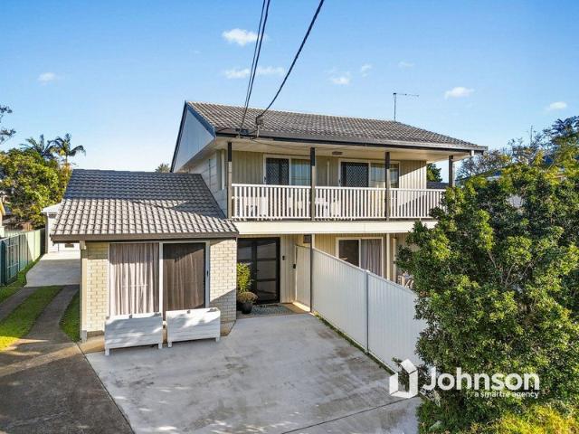 ELEVATED FAMILY LIVING IN PRIME LOCATION