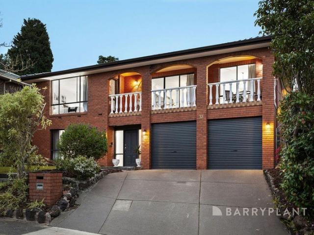 Elevated Family Living with Dandenong Ranges Views!