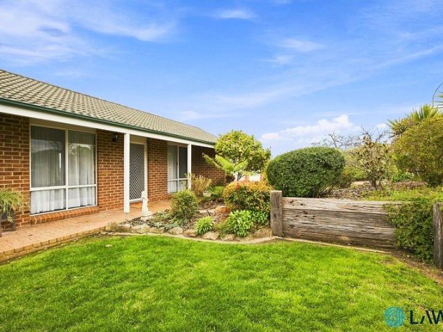 Elevated Family Living with Magnificent Yass Views