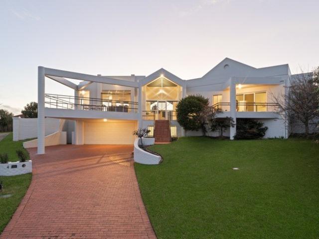 Elevated Family Living with Stunning Views