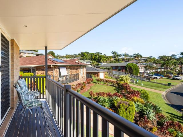 Elevated Family Living with Sweeping Banora Point Views