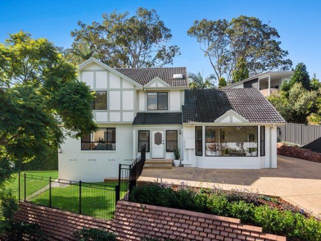Elevated Family Living with Sweeping Lake Macquarie Views