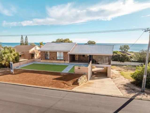 Elevated Family Living with Unlimited Views, Space & Strength