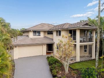 Elevated Family Luxury in the Heart of Moggill