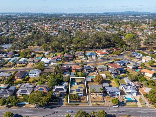 Elevated Dual Living Home with Multiple Extra Rooms, Pool, Shed & Side Access