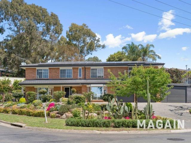 Elevated Five Bedroom Living with Sturt Gorge Views!