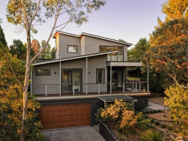 Elevated Five Bedroom Residence on Dual Titles with Golf Course Views
