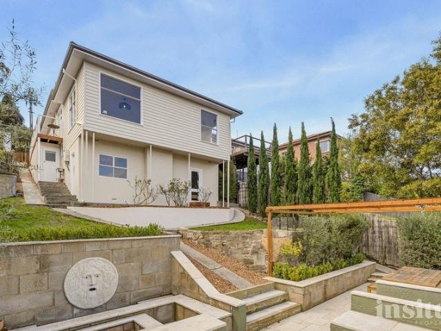 Elevated Glebe Living with City & Mountain Views