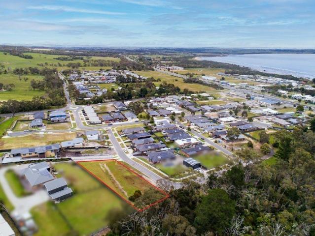Elevated Half Acre, with Bay Views!