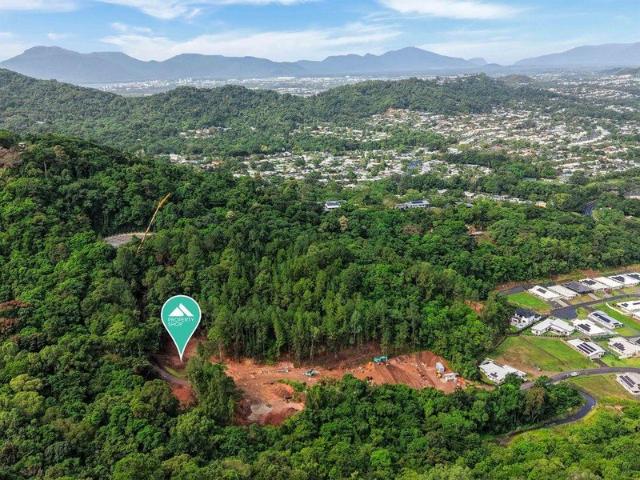 Elevated Hillside Parcel with Spacious 444m² Building Pad