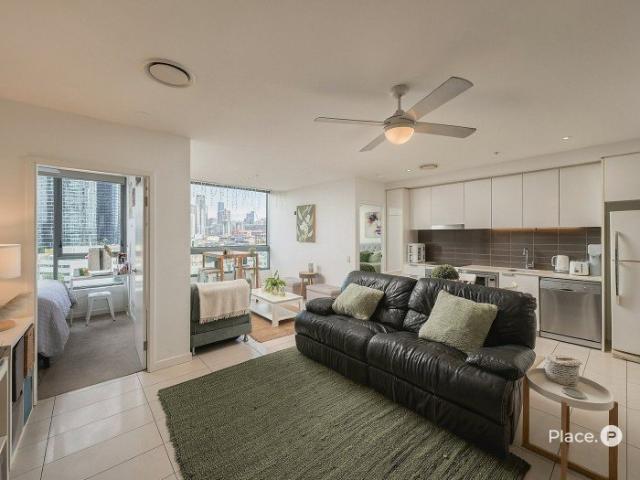 Elevated Inner City Living with Sweeping Skyline Views and Resort Style Facilities
