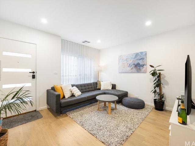 Elevated Isolation. Entire Top Floor Master Retreat