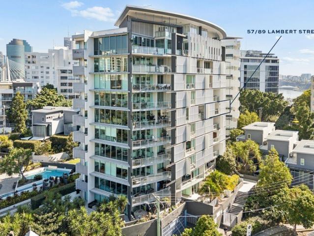 Elevated Kangaroo Point Living with Sweeping Brisbane River Views