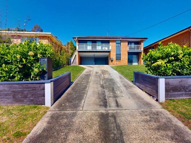 Elevated Lifestyle in Nelson Bay Stylish Residence with Home Office