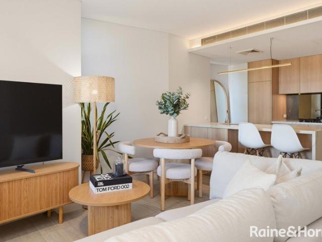 Elevated Lifestyle in Prime Location with Ocean Glimpses