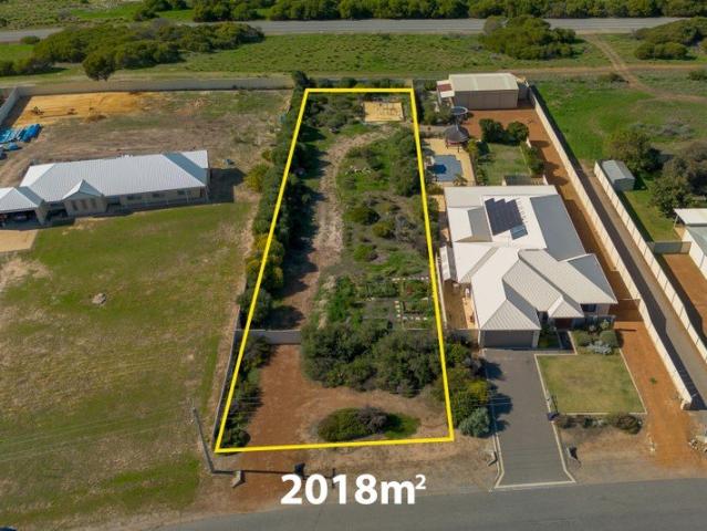 Elevated Lifestyle Opportunity on 2,018m² in Sought After Wandina