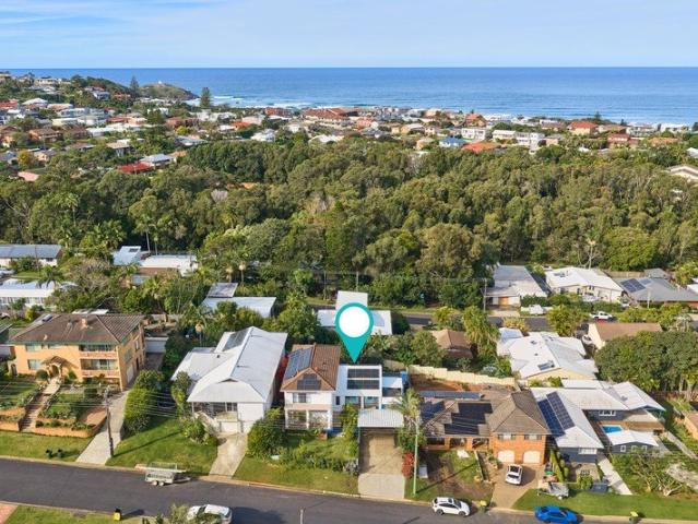 Elevated Lighthouse Beach Living with Renovated Granny Flat, Ocean Glimpses & Future Potential