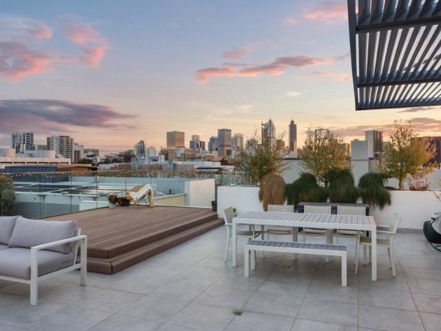 Elevated Living Exceptional Views!
