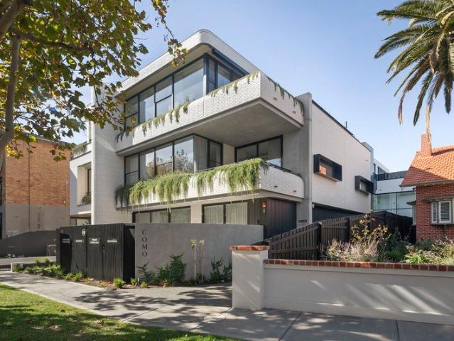 Elevated Living in the Heart of Elwood