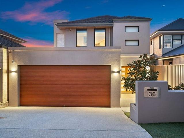 Elevated Living, Ocean Views & Spectacular Sunsets