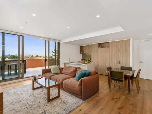 Elevated Living with Uninterrupted City Views