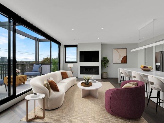 Elevated Living with Uninterrupted River Outlooks