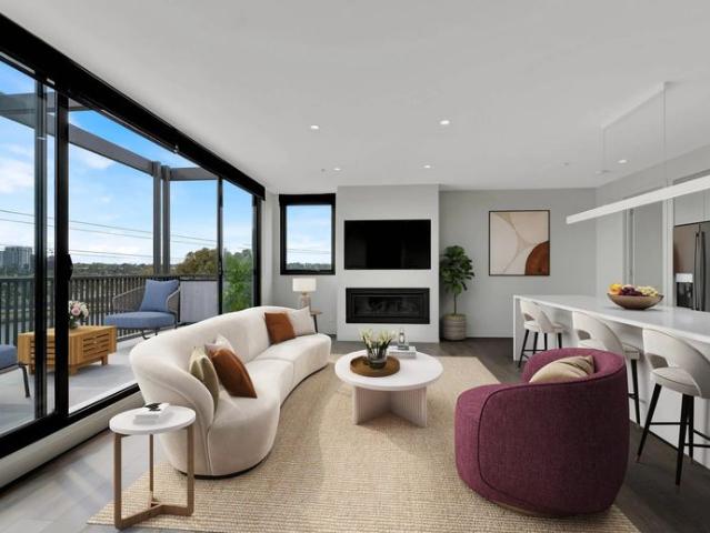 Elevated Living with Uninterrupted River Outlooks